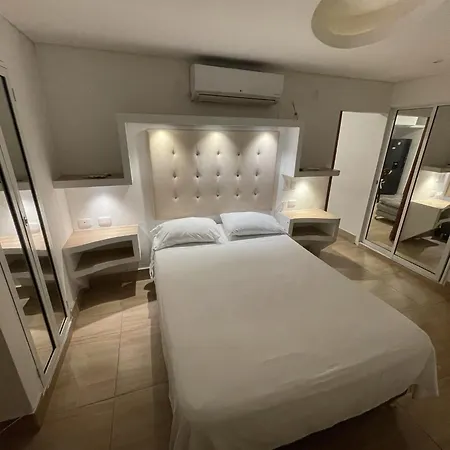 Apartahotel New In